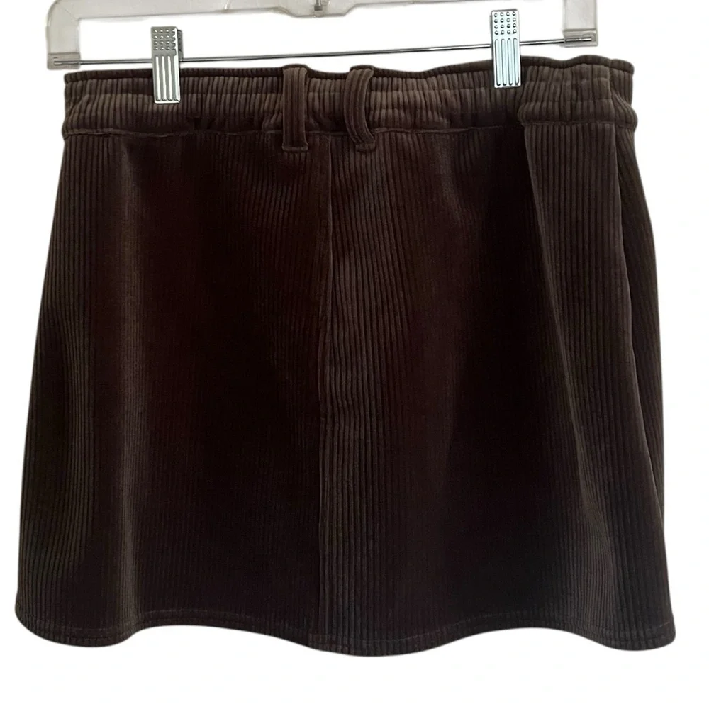 Alo Yoga Ribbed Velour Baller Mini Skirt & Mountain Side Shacket in Macchiato